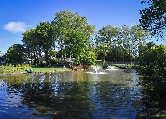 Domaine De La Palombe Country house *