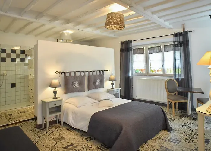 Domaine De La Palombe *