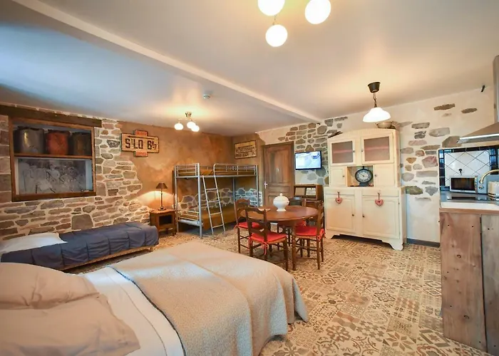 Domaine De La Palombe Country house Villiers-Fossard